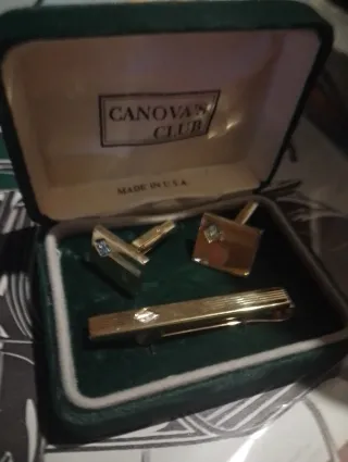 Juego Gemelos y Pisacorbatas Canova's Club Oro