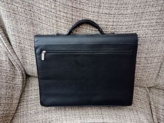 Maletín ejecutivo negro Gabol