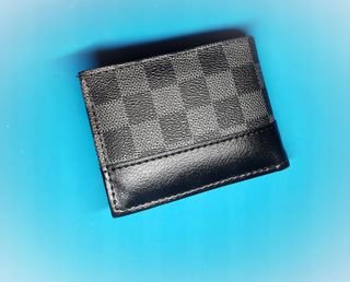 Cartera Louis Vuitton | Elegante y compacta