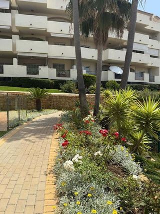 Piso en alquiler en Elviria en Marbella