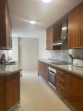 Piso en alquiler en Elviria en Marbella