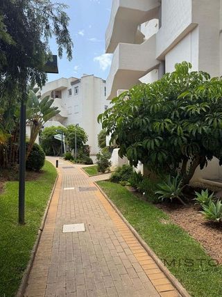 Piso en alquiler en Elviria en Marbella