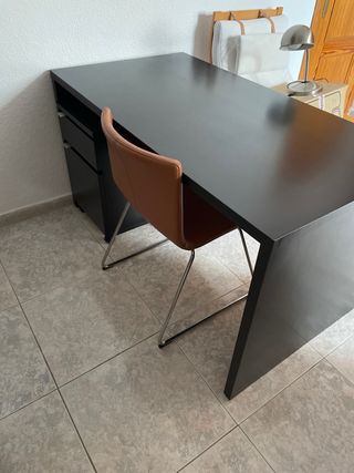 Escritorio IKEA Negro Amplio