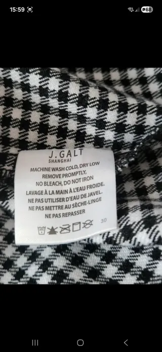 Falda corta estampado cuadros blancos y negros
