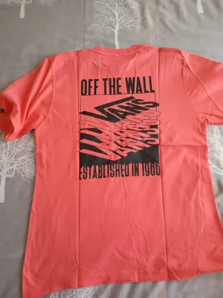 Camiseta Vans chico color coral