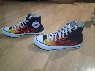 Zapatillas Converse Altas Estampado Llamas