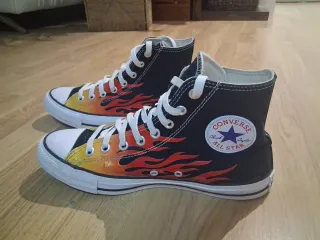 Zapatillas Converse Altas Estampado Llamas