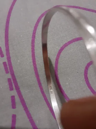 Pulsera de plata con diseño