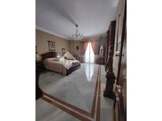 Casa en venta en Lucena