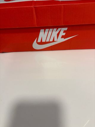 Nike V2k Run negras y grises