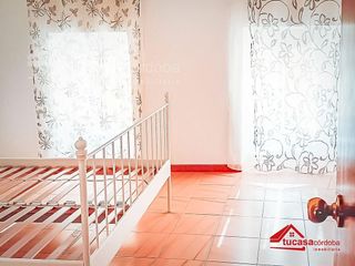 Chalet en venta en Baena