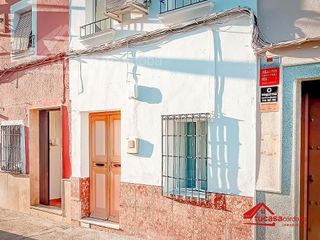 Chalet en venta en Baena