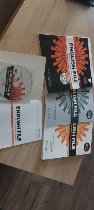 #ENGLISH FILE UPPER INTERMEDIATE STUDENT'S BOOK