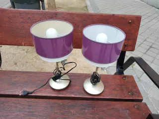 Lámpara sobtemesa vintage morada y plateada