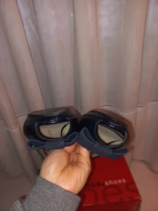 Tacones Stephen Allen Negros Peep Toe