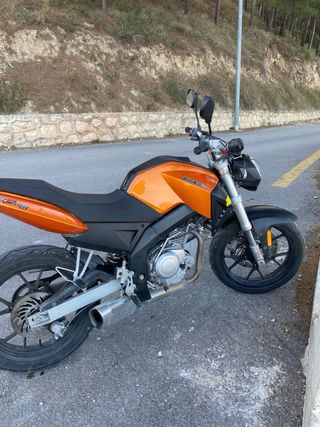 Moto MH7 Hispania 125cc Naranja