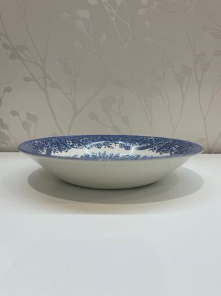 Plato hondo Churchill England 20cm impecable