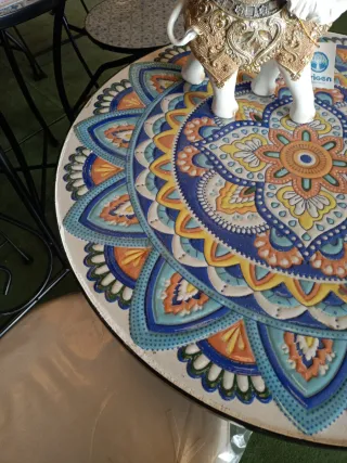 Mesa y 2 sillas mosaico