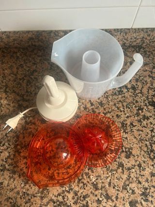 Exprimidor Moulinex Rojo y Blanco