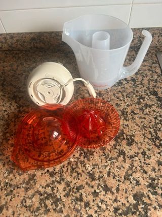 Exprimidor Moulinex Rojo y Blanco