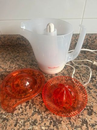 Exprimidor Moulinex Rojo y Blanco