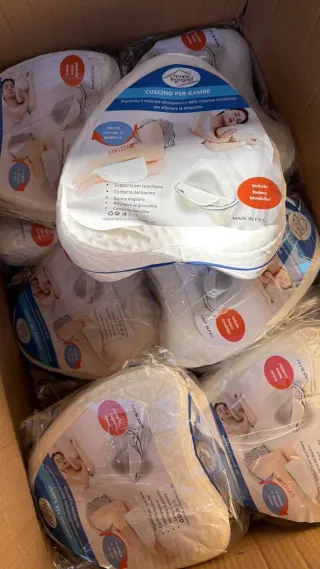 Cuscino per gambe memory foam