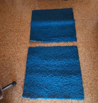 Tappeti blu in tessuto