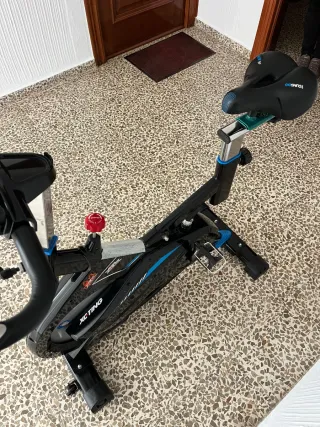 Bici Estática XCITING Negra y Azul