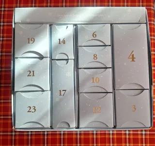 Struttura Calendario Avvento Rituals