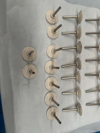 Lote 30 muelas abrasivas