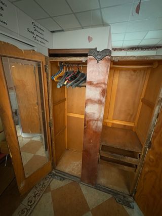 REGALO Armario antiguo de madera para restaurar