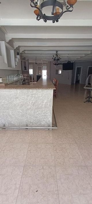 Local comercial en venta en Baena