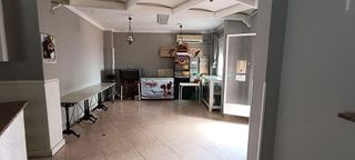 Local comercial en venta en Baena