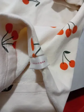 Vestitino panna con ciliegie