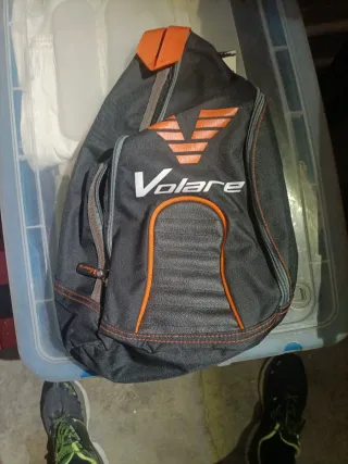Mochila Volare Negra y Naranja