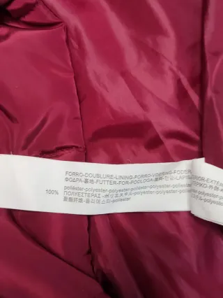 Chaquetón burdeos Stradivarius mujer