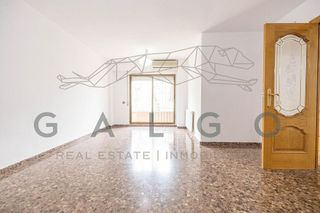 Piso en venta en Campanar en Valencia