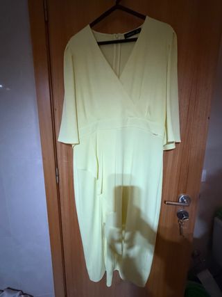 Vestido amarelo creme
