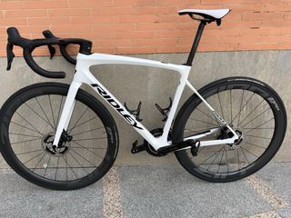 Bicicleta de carretera blanca ridley talla S