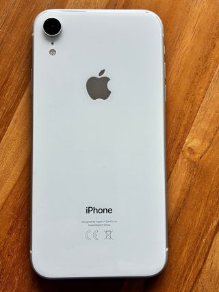 iPhone XR (2019) + accesorios