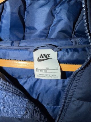 Plumífero Nike niño Talla XL azul, ojo no es 46-56