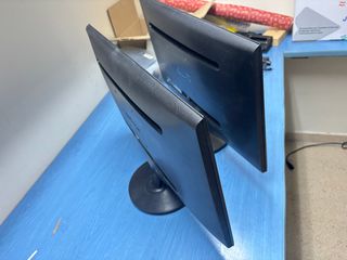 2 Monitores ASUS 23 VS239