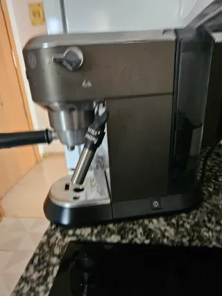 Cafetera DeLonghi Casi Nueva
