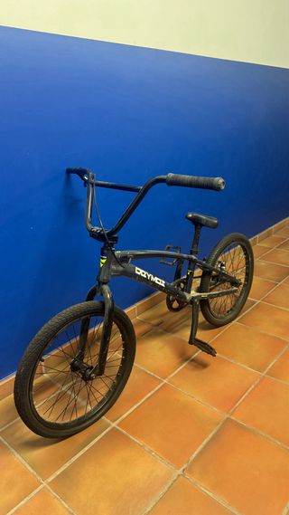 Bicicleta BMX Negra