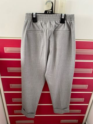 Pantalón traje gris elástico Bershka Talla L