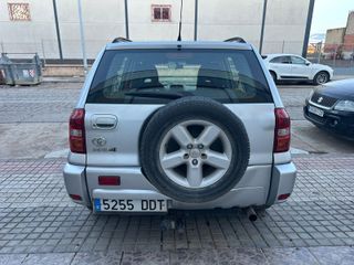 Toyota RAV4 4x4 gasolina 150cv