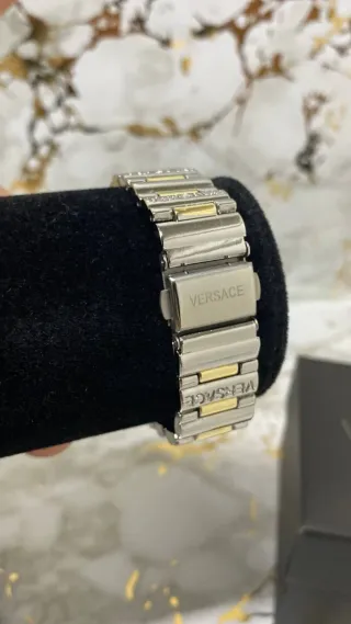 Reloj Versace Oro y Plata