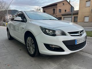 159€/Mes Opel Astra 1.6 115cv 115000KM 2015