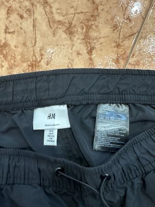 Pantalón corto negro