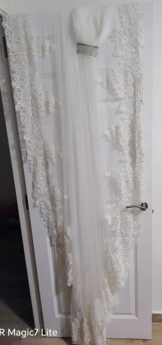 Velo de novia 4m encaje y pedrería